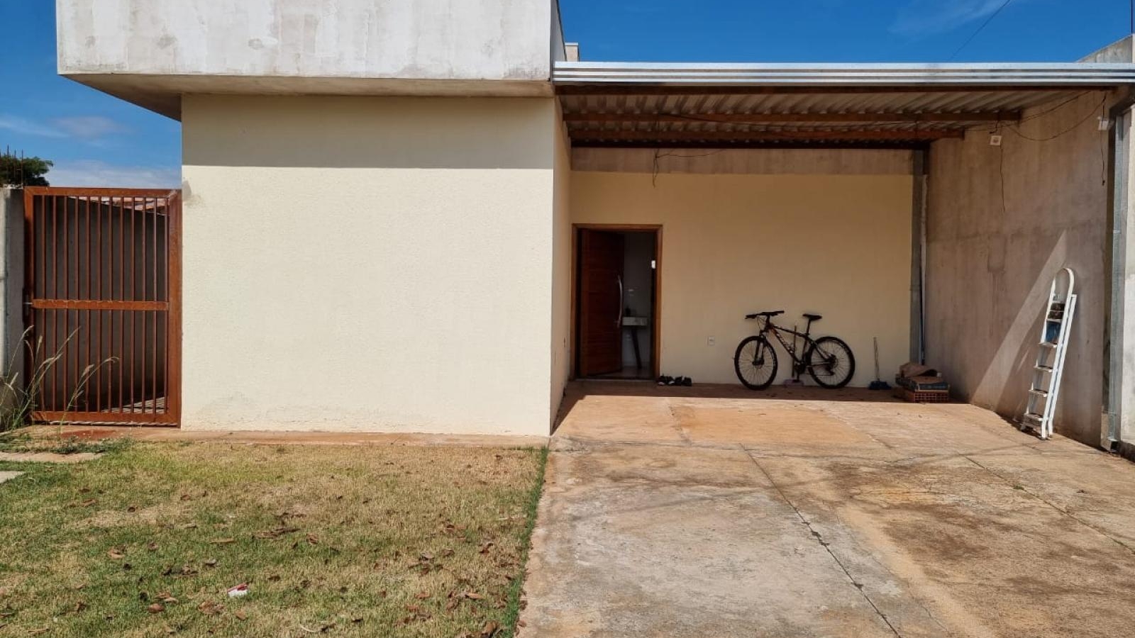 95 - Casa p/ Venda 95 - Casa p/ Venda