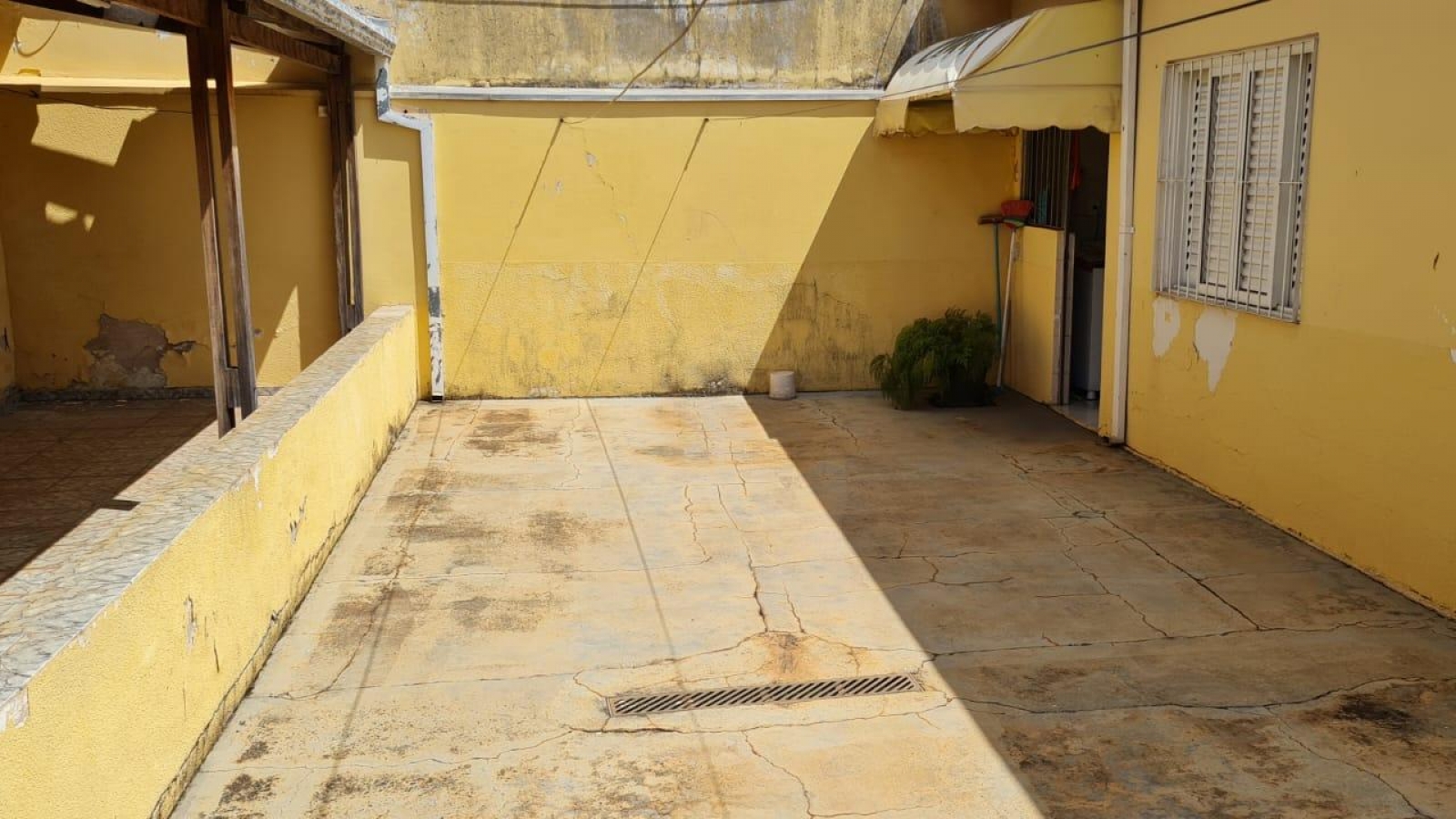 135 - Casa p/ Venda 135 - Casa p/ Venda