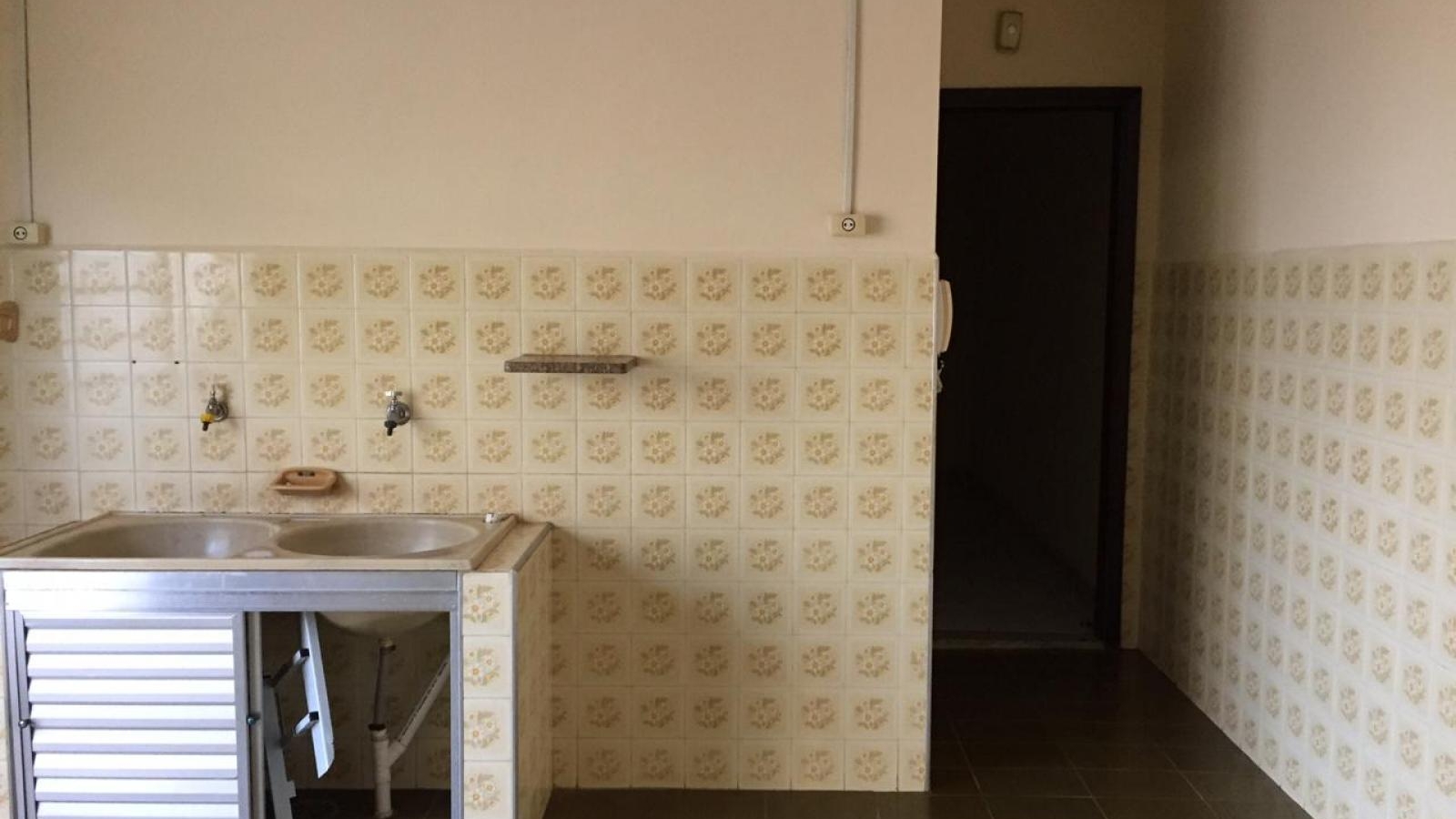 136 - Casa p/ Venda 136 - Casa p/ Venda