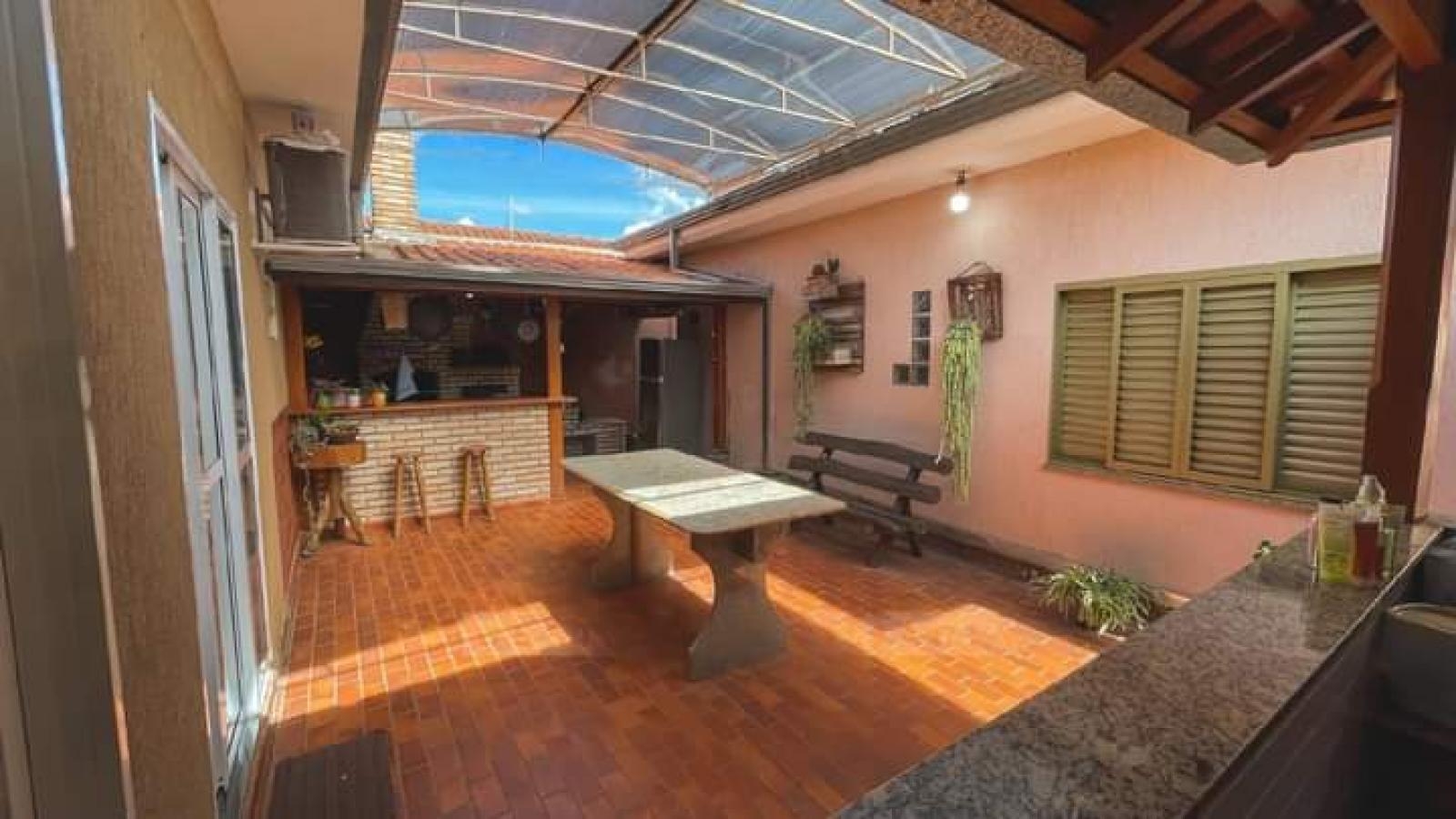 250 - Casa p/ Venda 250 - Casa p/ Venda