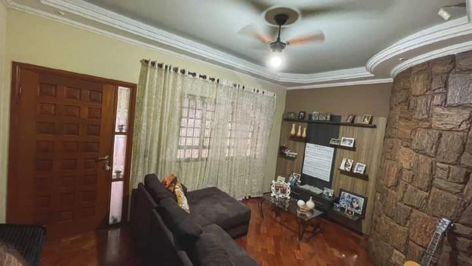 250 - Casa p/ Venda 250 - Casa p/ Venda