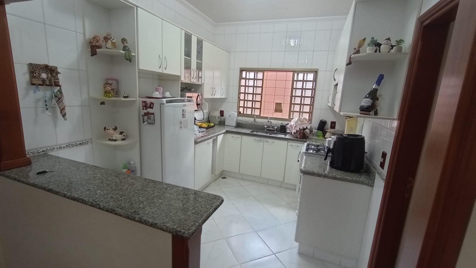 250 - Casa p/ Venda 250 - Casa p/ Venda